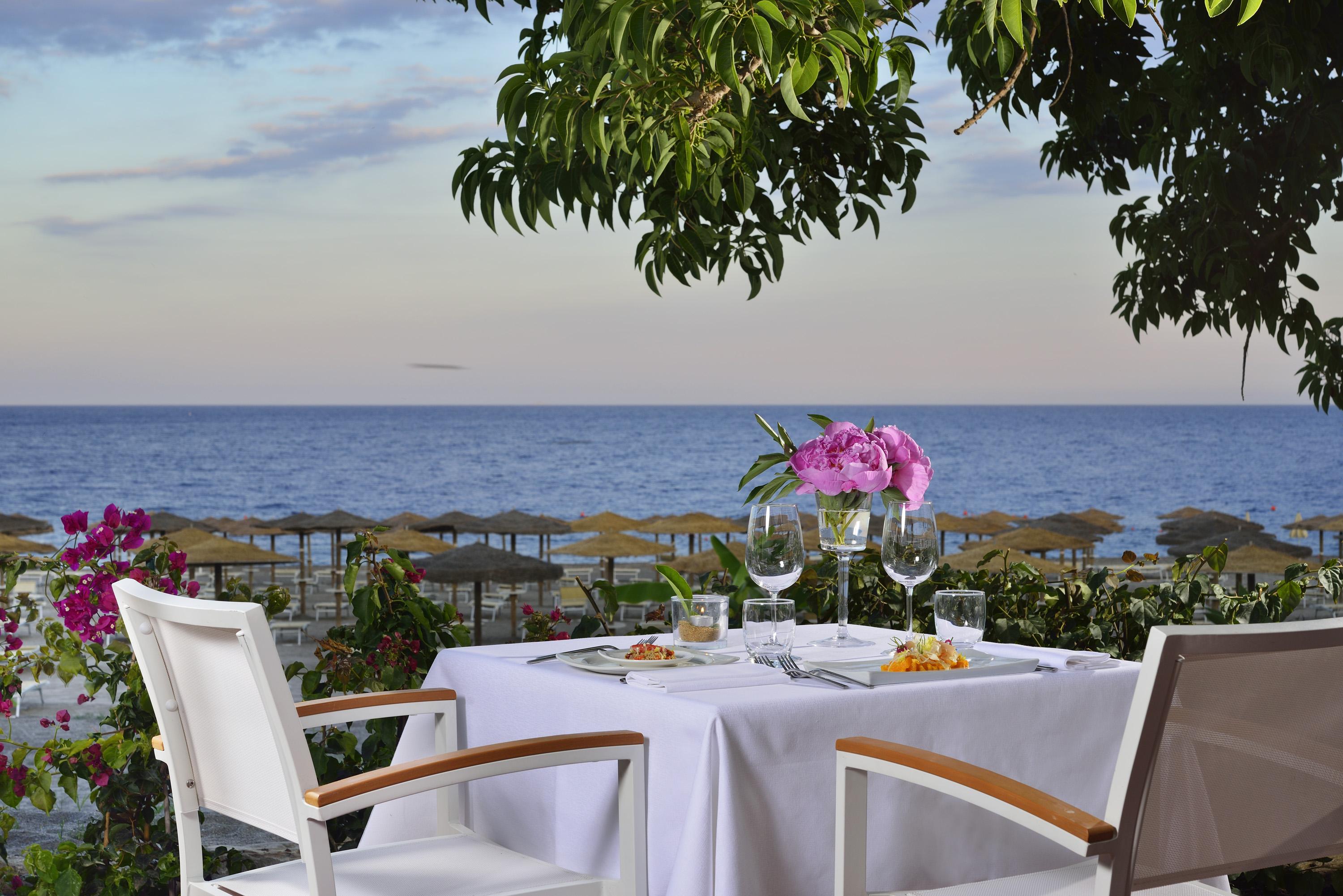 Una Hotels Naxos Beach Sicilia Giardini Naxos Esterno foto
