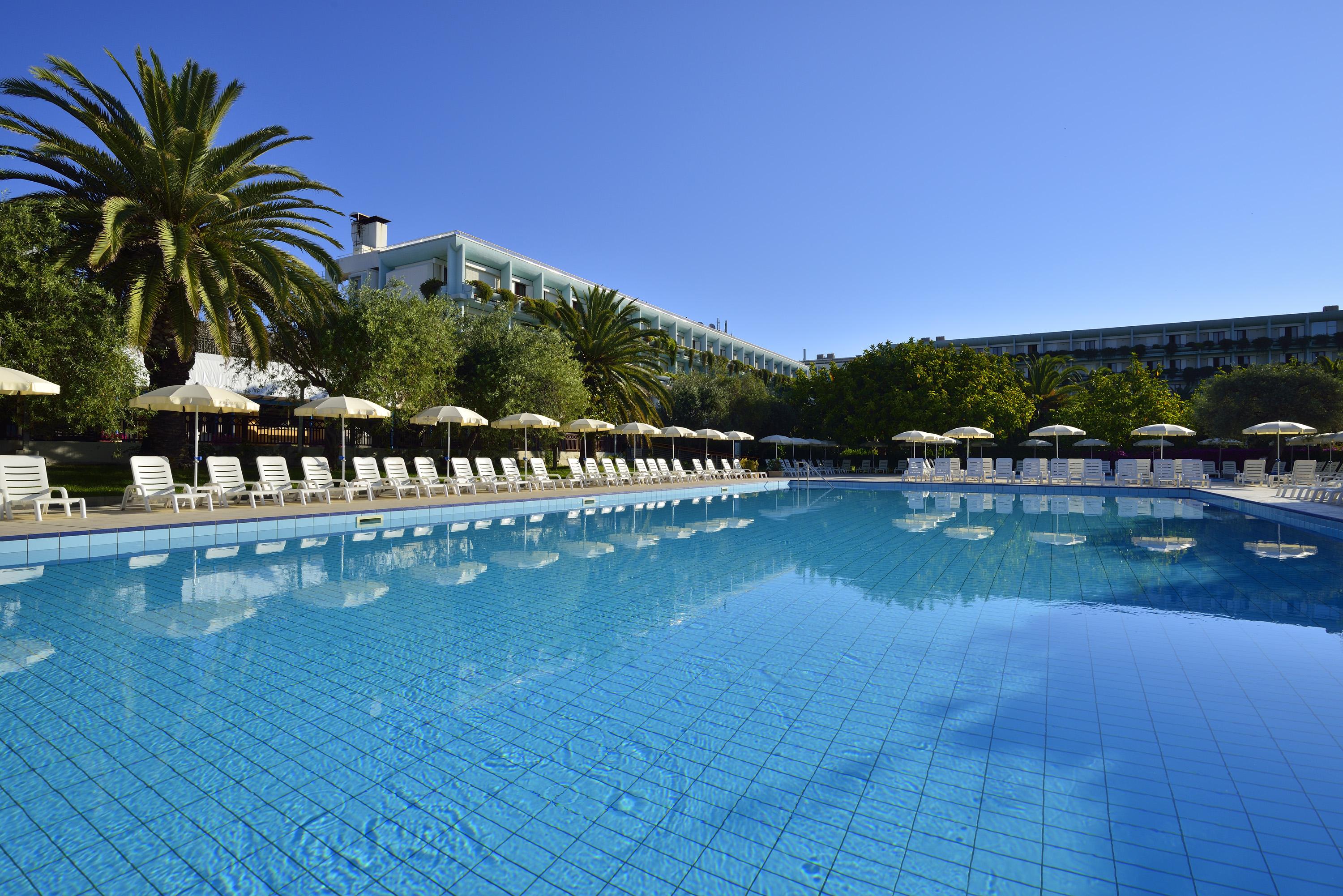 Una Hotels Naxos Beach Sicilia Giardini Naxos Esterno foto