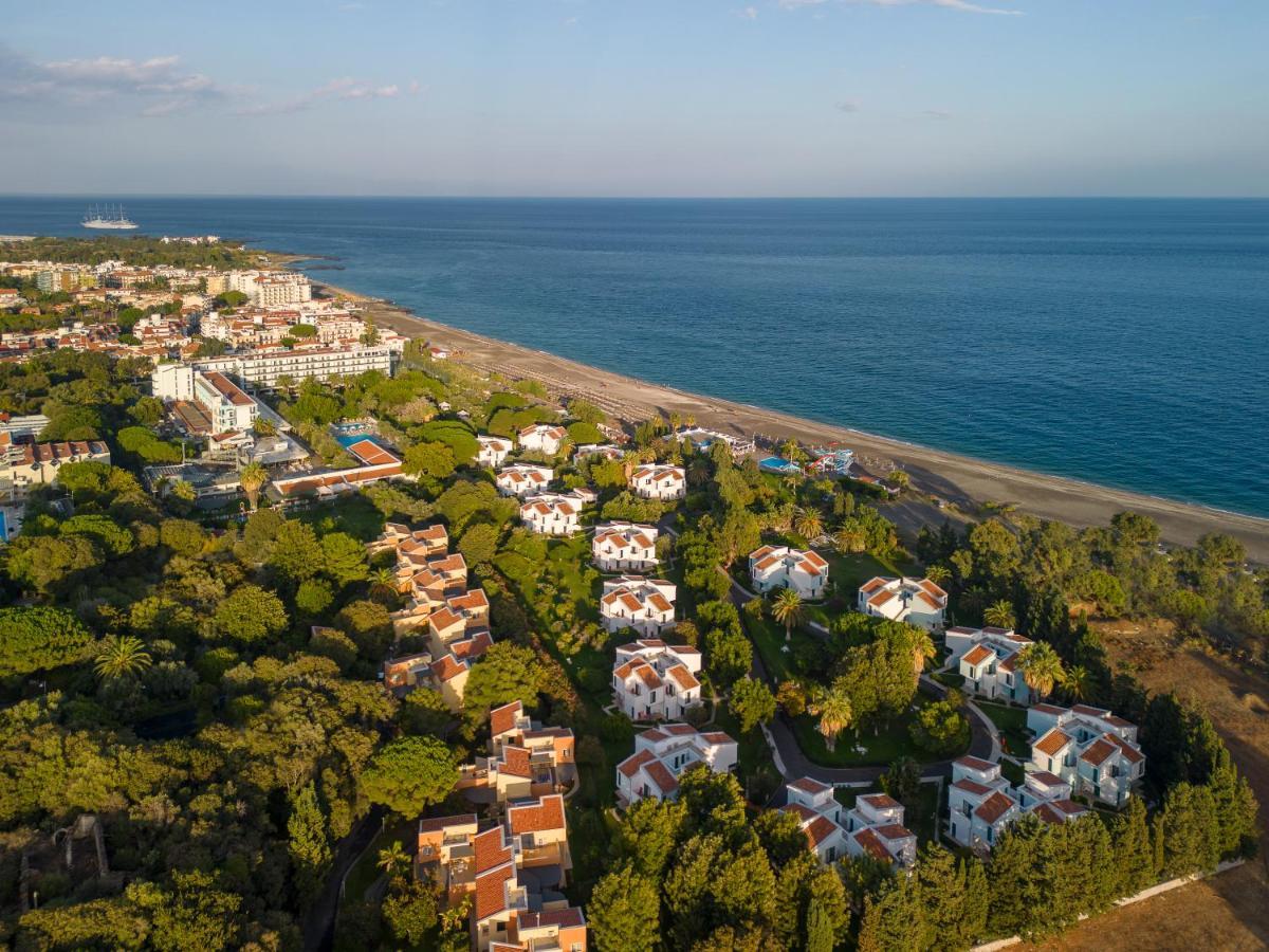 Una Hotels Naxos Beach Sicilia Giardini Naxos Esterno foto